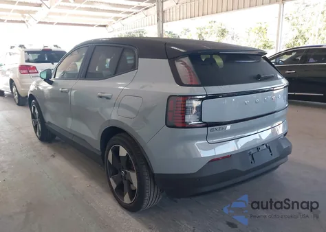 2025 Volvo Ex30 Plus Twin Motor Performance, Fully Electric z USA, uszkodzony, nr VIN YV4EK3ZK8SS156703